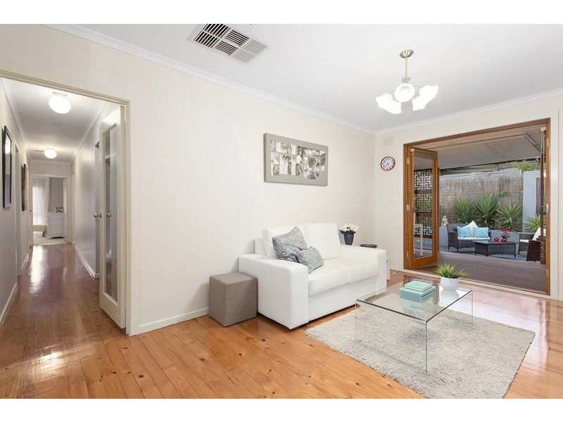 27 Hartland Road, Vermont South VIC 3133