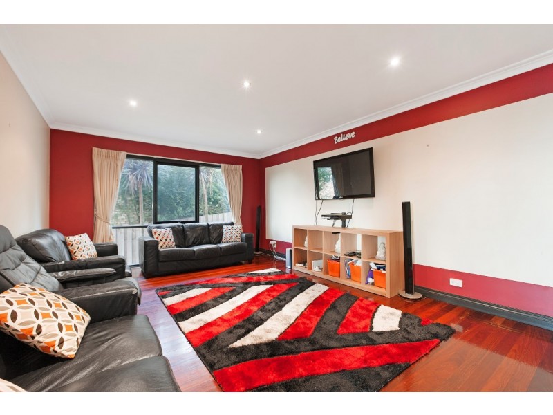 198 Outlook Drive, Dandenong North VIC 3175