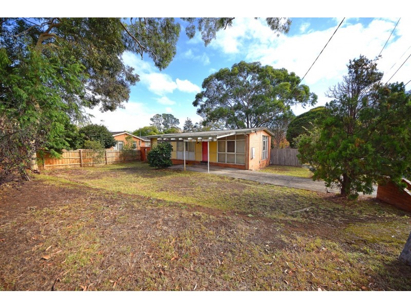 5 Illuka Crescent, Mount Waverley VIC 3149