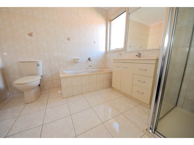 1 Wattle Grove, Mulgrave VIC 3170