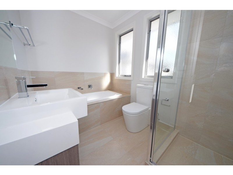 2/250 Waverley Road, Mount Waverley VIC 3149