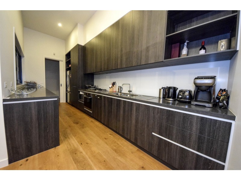 11 Ellsworth Crescent, Camberwell VIC 3124