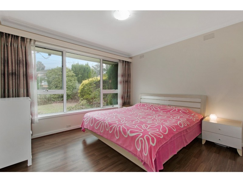 15 Burramine Road, Glen Waverley VIC 3150