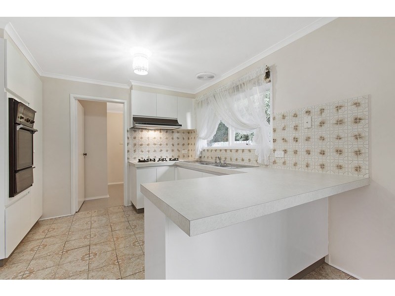 17 Parsons Avenue, Glen Waverley VIC 3150