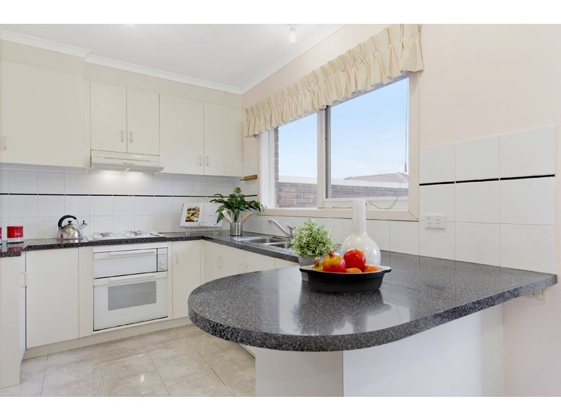 2/227 Gallaghers Road, Glen Waverley VIC 3150