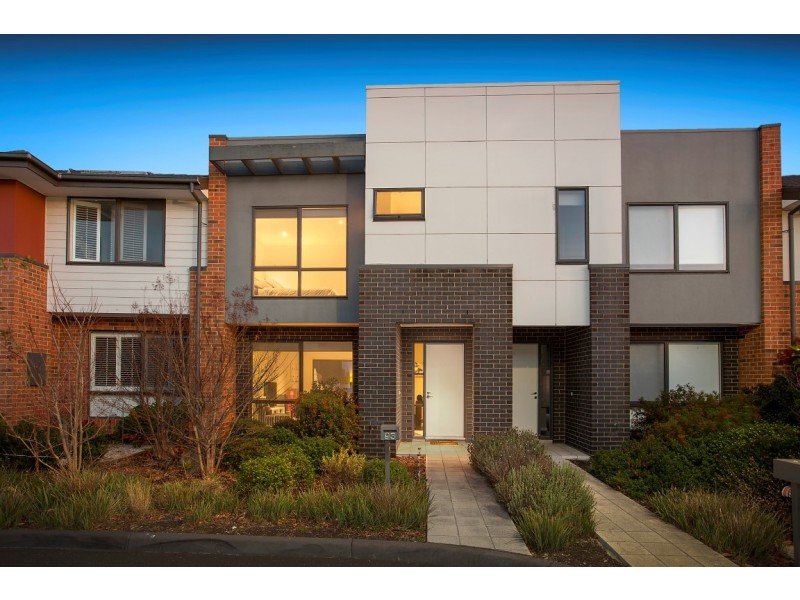 93 Waverley Park Drive, Mulgrave VIC 3170