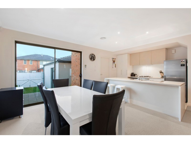 93 Waverley Park Drive, Mulgrave VIC 3170