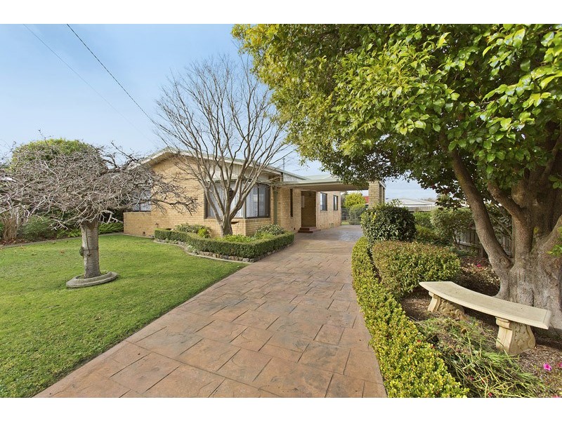 16 Murdo Road, Clayton VIC 3168