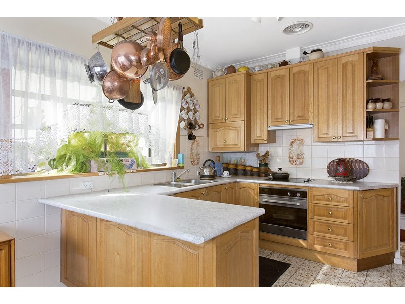 16 Murdo Road, Clayton VIC 3168