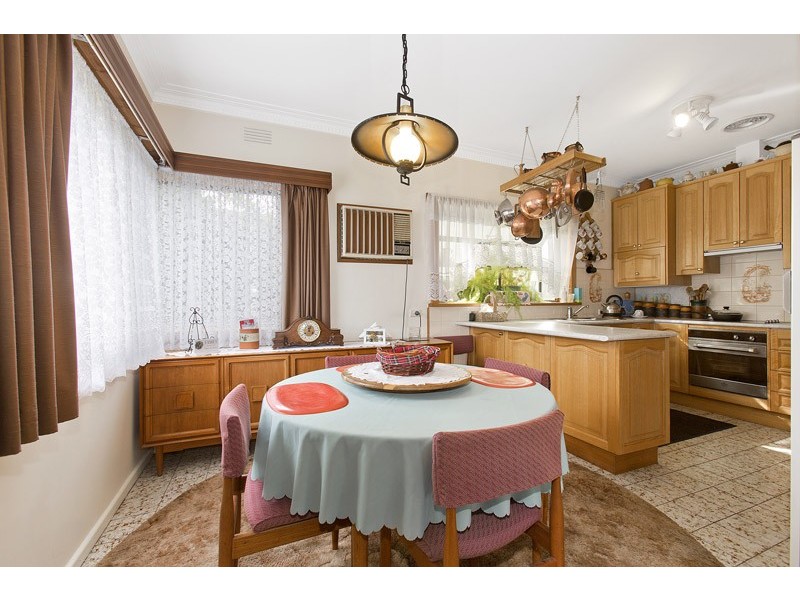 16 Murdo Road, Clayton VIC 3168