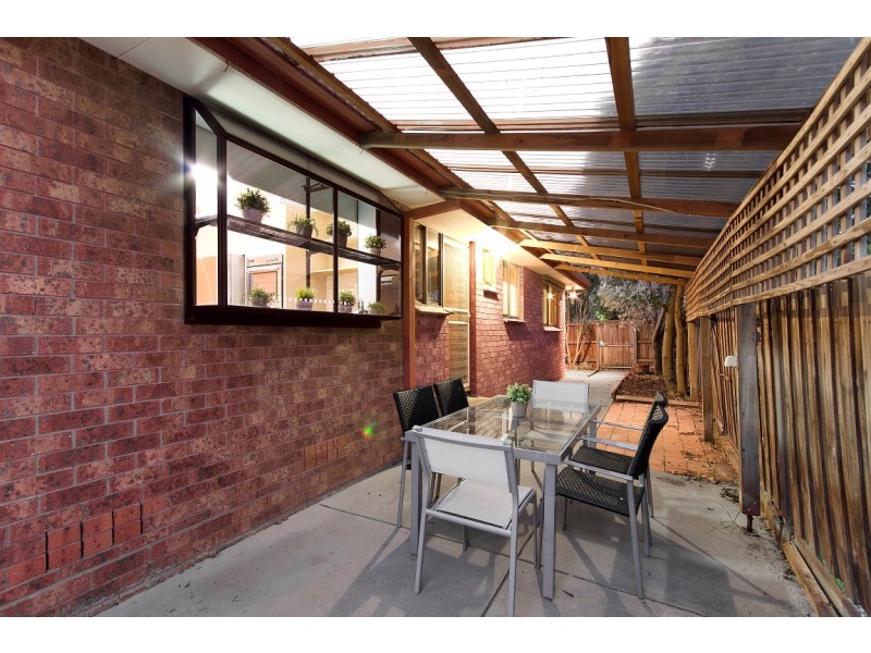 8/160 Gladstone Road, Dandenong North VIC 3175