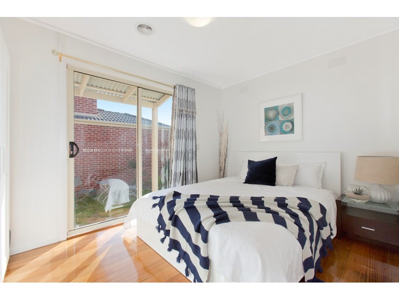 1/5 Risdon Drive, Notting Hill VIC 3168
