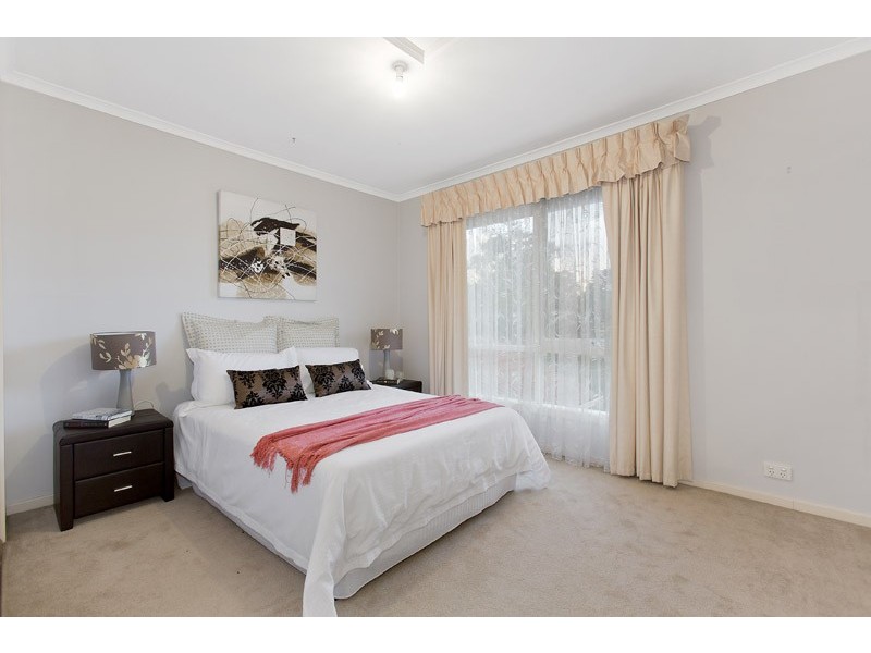 2/227 Gallaghers Road, Glen Waverley VIC 3150