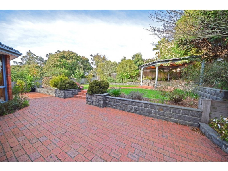4 Strathconnan Place, Wheelers Hill VIC 3150