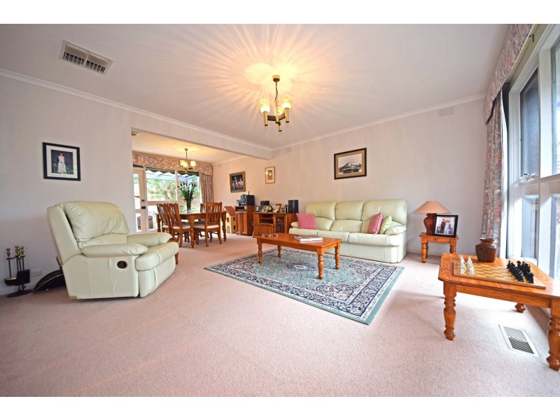 7 Petronella Avenue, Wheelers Hill VIC 3150