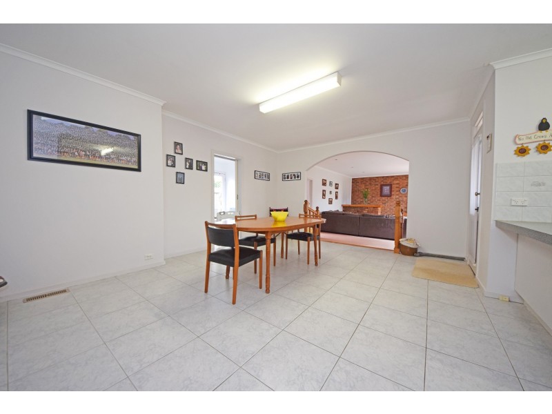 7 Petronella Avenue, Wheelers Hill VIC 3150