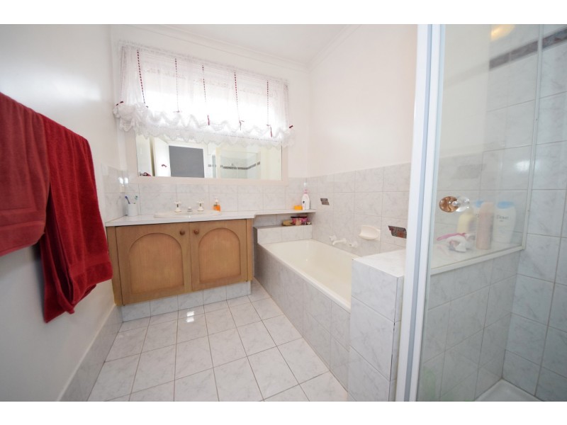 7 Petronella Avenue, Wheelers Hill VIC 3150