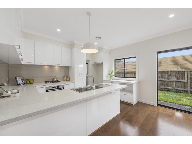 40 Yorkshire Street, Blackburn North VIC 3130