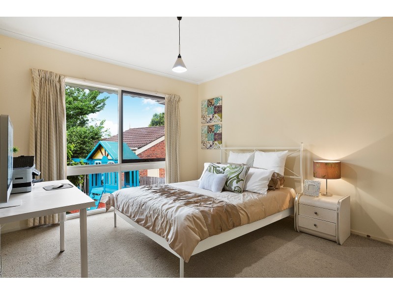 18 Tinarra Court, Wantirna South VIC 3152