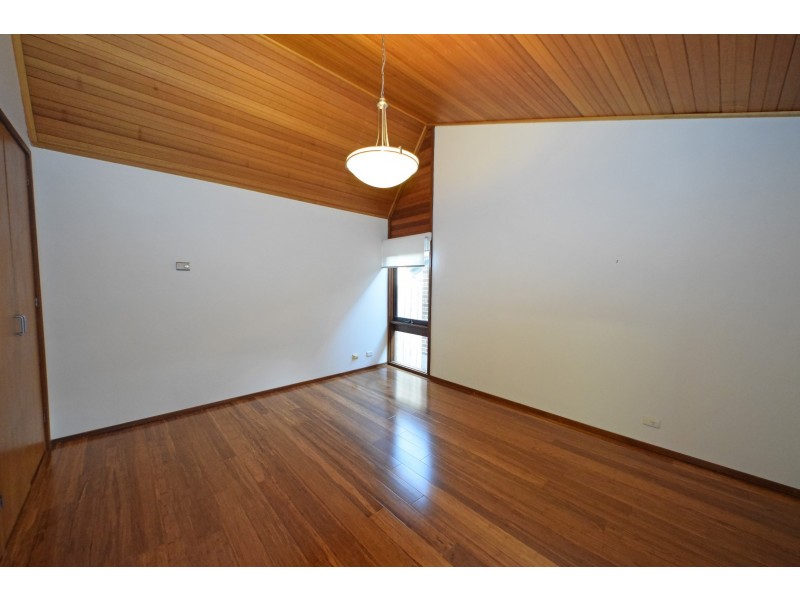 7 Joyce Avenue, Glen Waverley VIC 3150