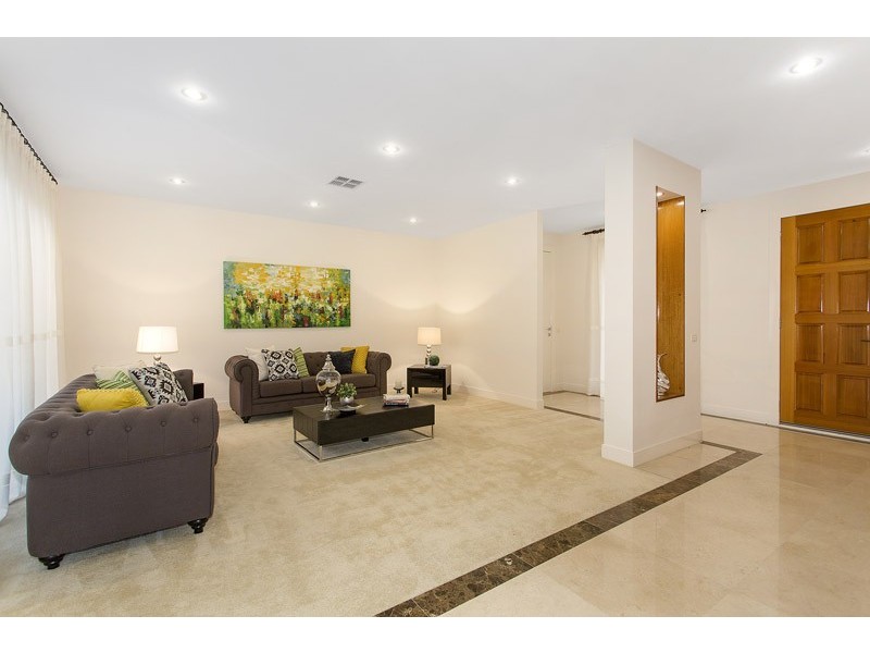 11 Angus Drive, Glen Waverley VIC 3150