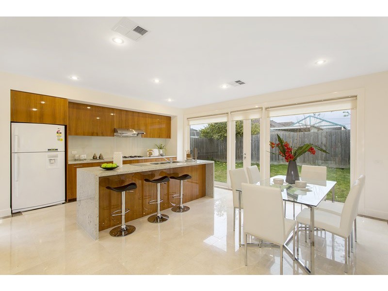 11 Angus Drive, Glen Waverley VIC 3150