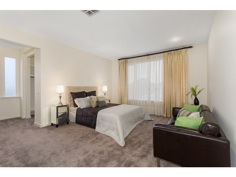 11 Angus Drive, Glen Waverley VIC 3150