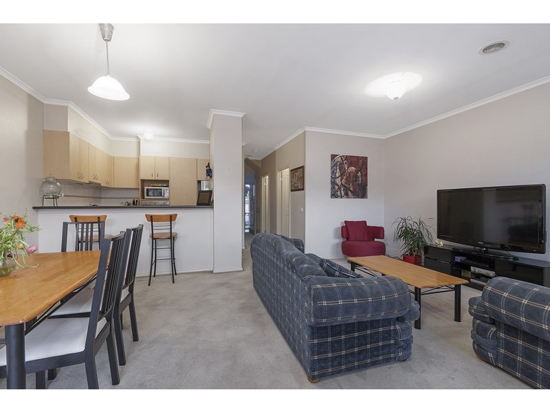 51 St Laurent Rise, Knoxfield VIC 3180
