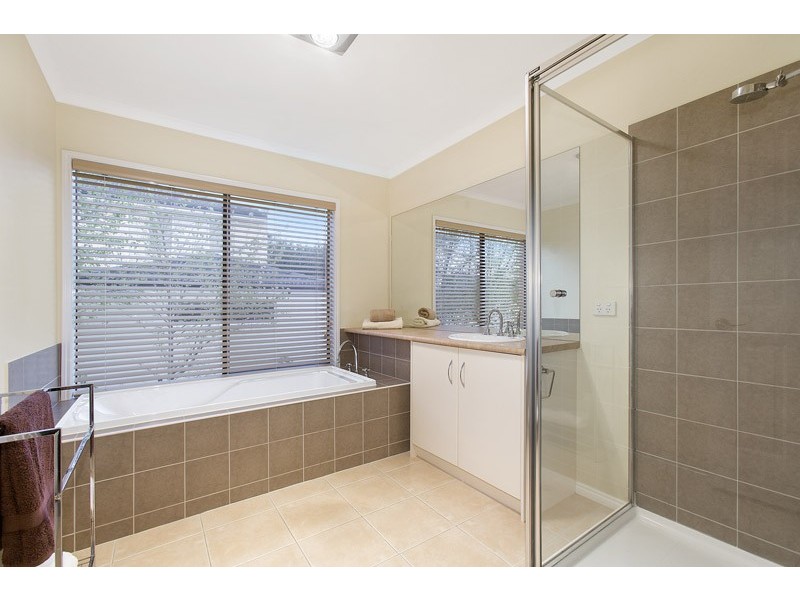 6 Champion Court, Lysterfield VIC 3156