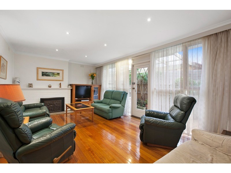 54 Risdon Drive, Notting Hill VIC 3168