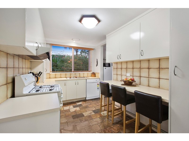 54 Risdon Drive, Notting Hill VIC 3168