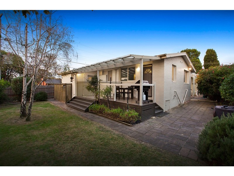 54 Risdon Drive, Notting Hill VIC 3168