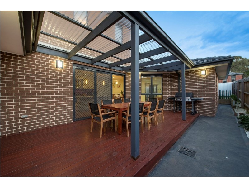 16A Illuka Crescent, Mount Waverley VIC 3149