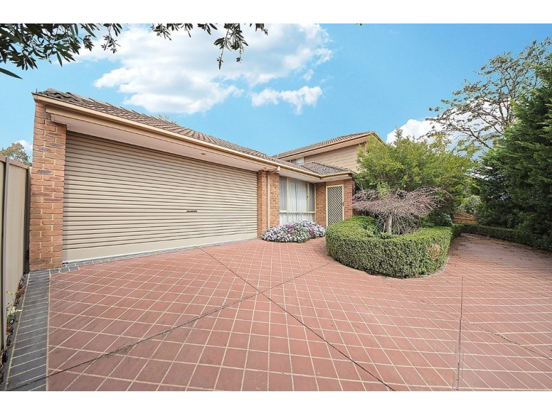 85 Kennington Park Drive, Endeavour Hills VIC 3802