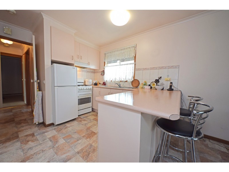 85 Kennington Park Drive, Endeavour Hills VIC 3802