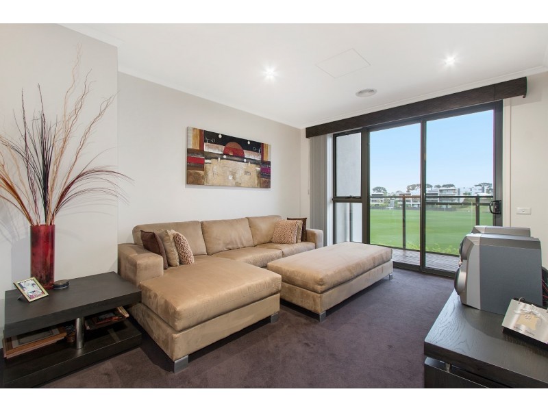 62 Waverley Park Drive, Mulgrave VIC 3170