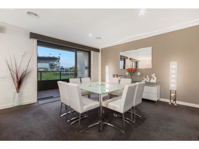 62 Waverley Park Drive, Mulgrave VIC 3170