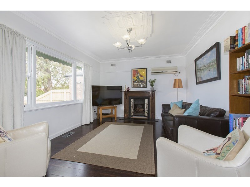 27 Harlington Street, Clayton VIC 3168