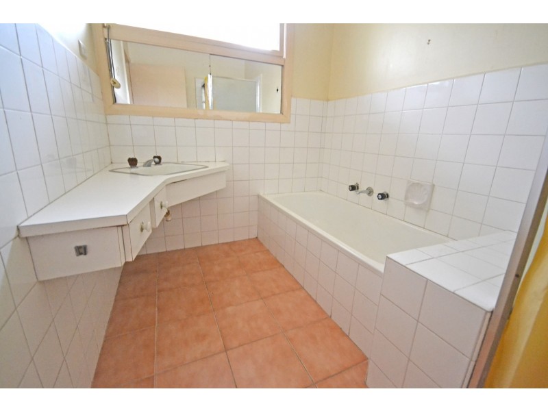 24 Canova Drive, Glen Waverley VIC 3150