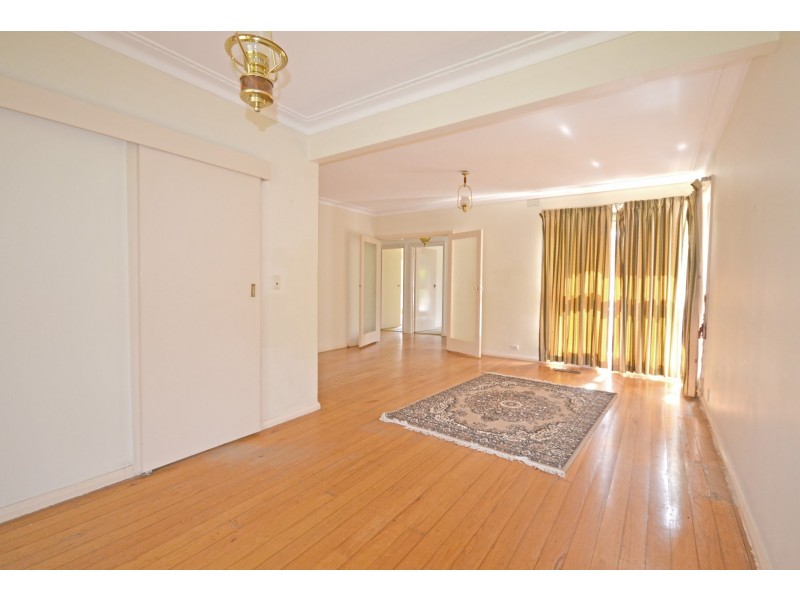 24 Canova Drive, Glen Waverley VIC 3150
