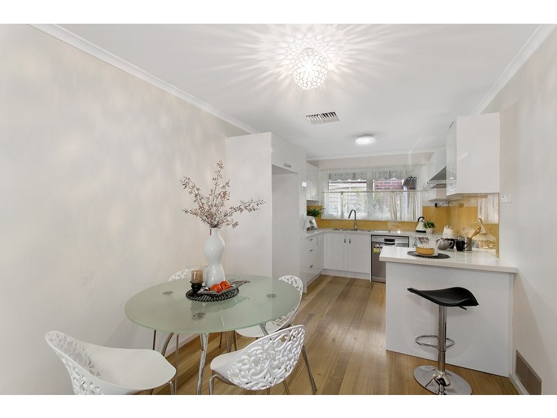 2/577 High Street Road, Mount Waverley VIC 3149