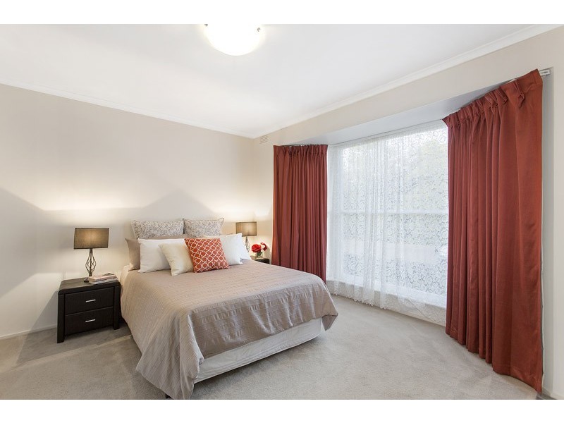 2/577 High Street Road, Mount Waverley VIC 3149