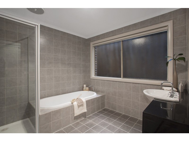 1/34 Charlotte Street, Glen Waverley VIC 3150