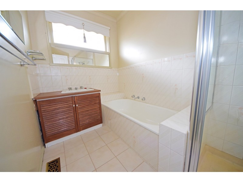 12 Burke Road, Ferntree Gully VIC 3156