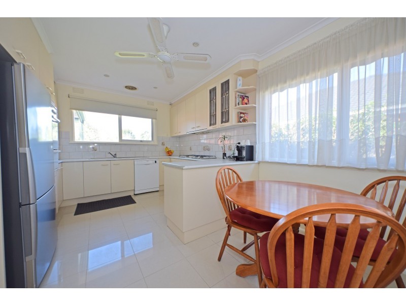 41 Hampstead Crescent, Glen Waverley VIC 3150