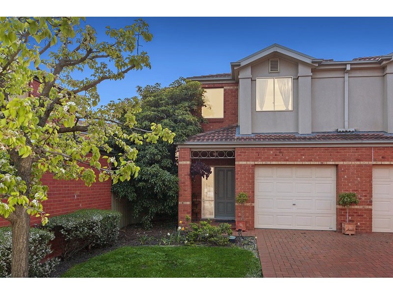 51 St Laurent Rise, Knoxfield VIC 3180
