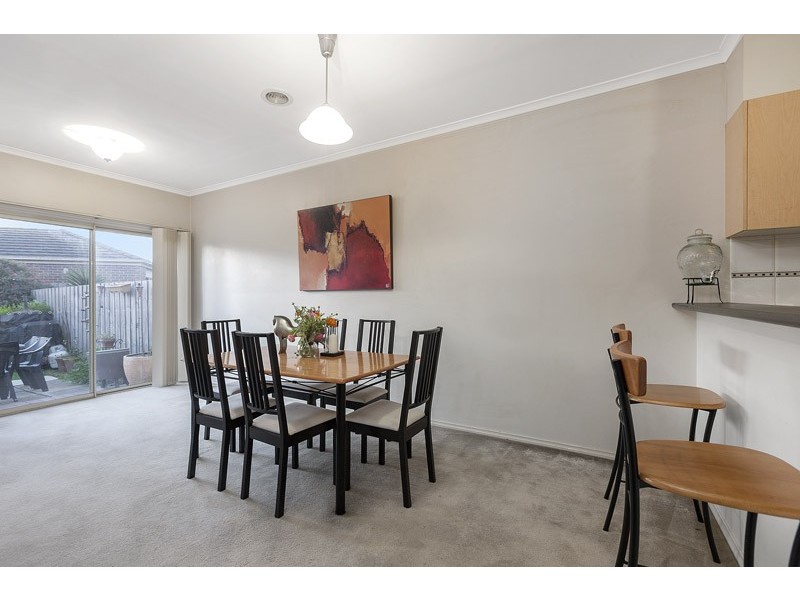 51 St Laurent Rise, Knoxfield VIC 3180
