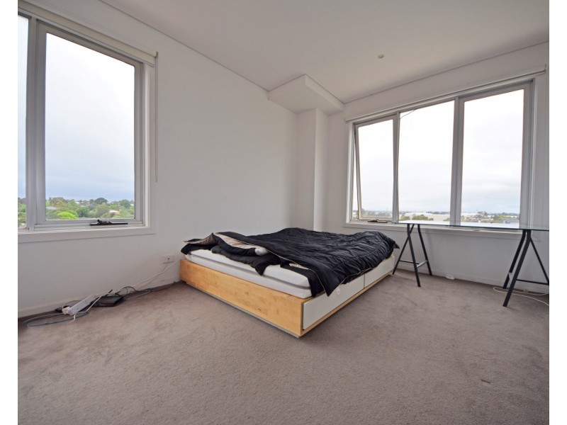 24/213 Normanby Road, Notting Hill VIC 3168