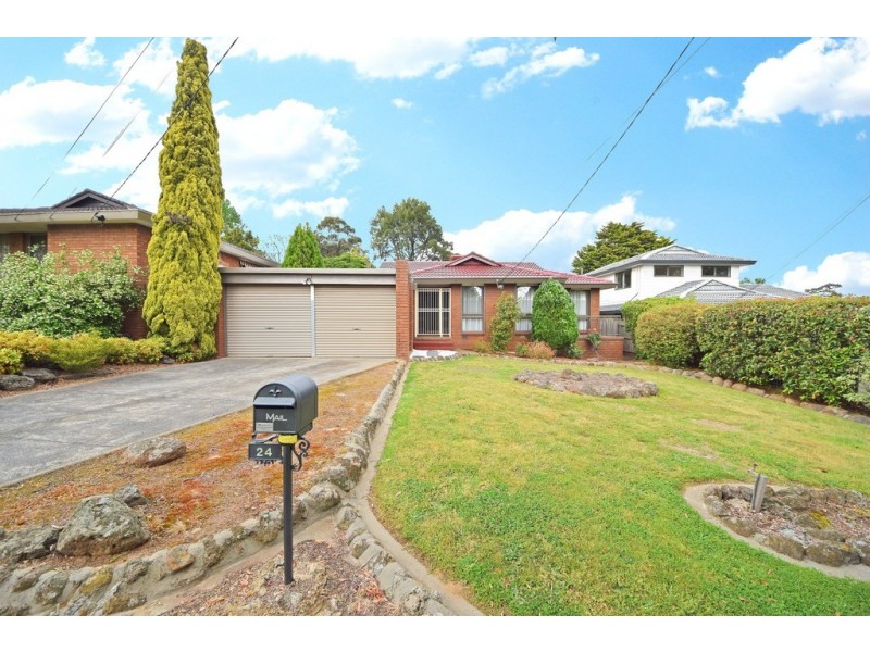 24 Radleigh Drive, Wheelers Hill VIC 3150