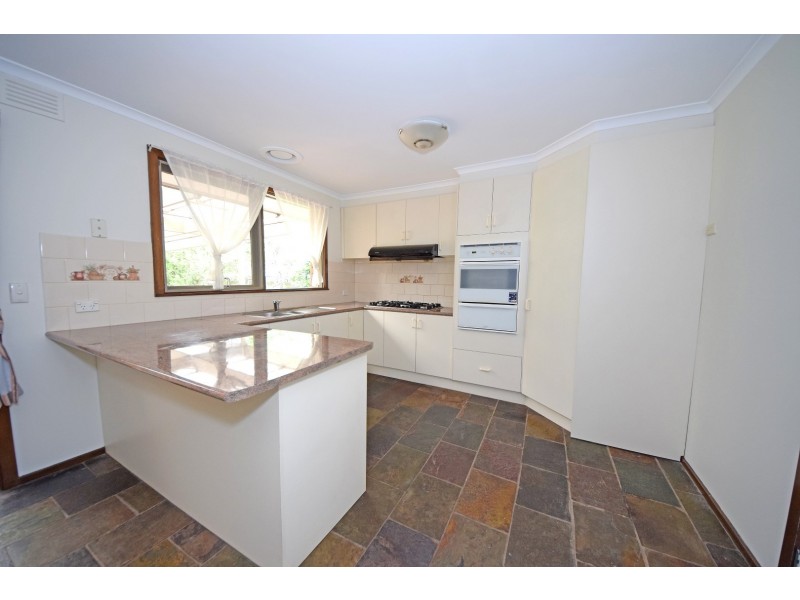 24 Radleigh Drive, Wheelers Hill VIC 3150